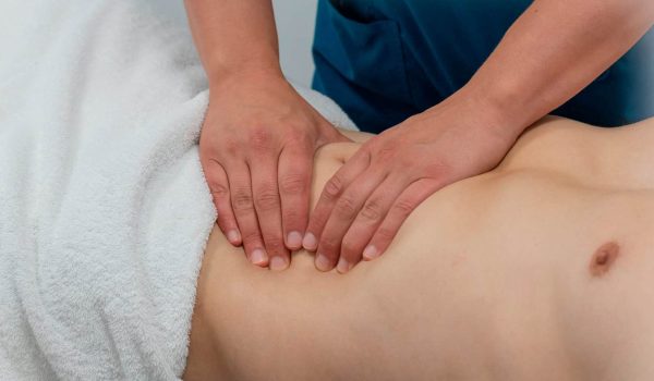 tecnica de tratamiento visceral de osteopatia en rivas